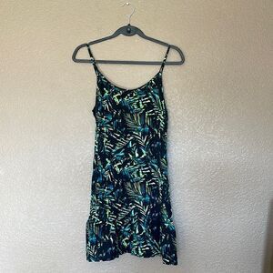 Decree tropical leaf dress size M